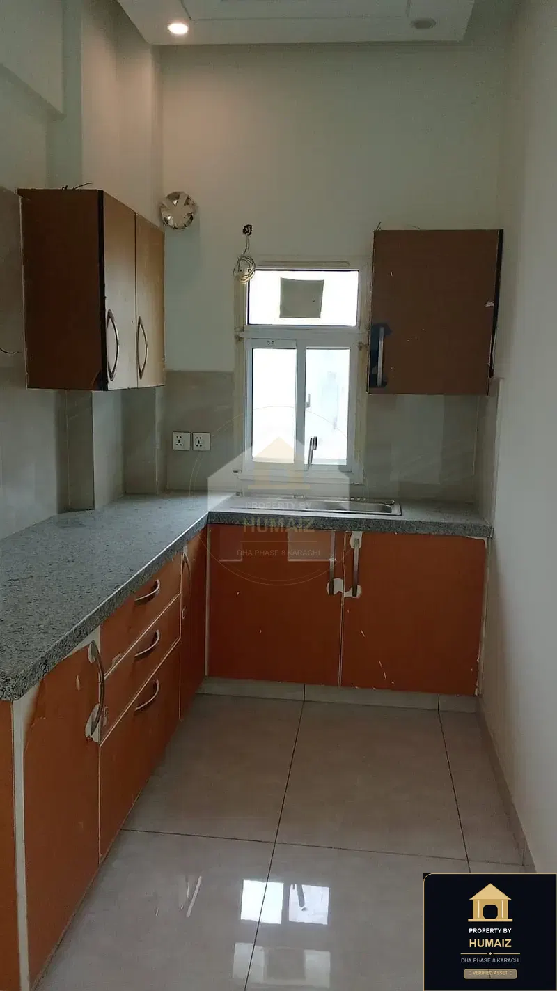 3-Bedroom Luxury Apartment (Brand New, 3 Bath, Suite 12) in DHA Phase 8 For Sale in DHA Phase 8 Karachi — Photograph 3