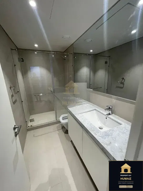 3-Bedroom Luxury Apartment (Sea Facing, 5 Bath, Suite 6) at The Views For Sale in DHA Phase 8 Karachi — Photograph 5