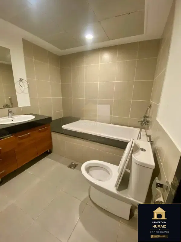 4-Bedroom Luxury Apartment (Sea Facing, 6 Bath, Suite 3) at Coral Towers For Sale in DHA Phase 8 Karachi — Photograph 22