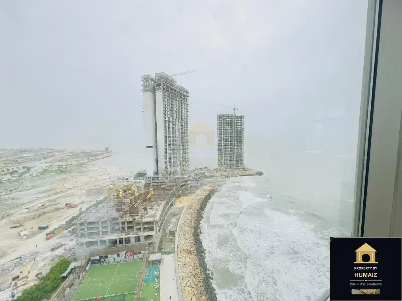 3-Bedroom Luxury Apartment (Sea Facing, 5 Bath, Suite 3) at Pearl Towers For Rent in DHA Phase 8 Karachi — Photograph 4