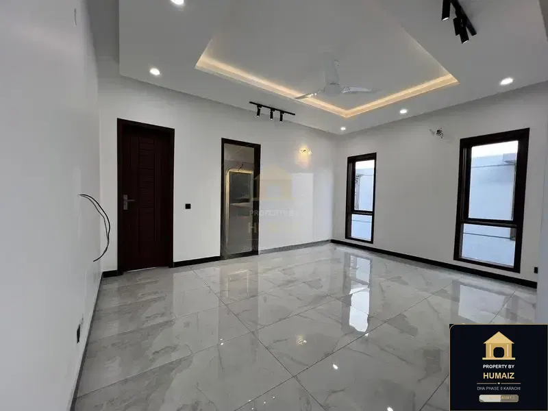 500 Sq. Yd. 6-Bedroom Luxury Villa (Basement, 6 Bath, Residence 139) in DHA Phase 8 For Sale in DHA Phase 8 Karachi — Photograph 14