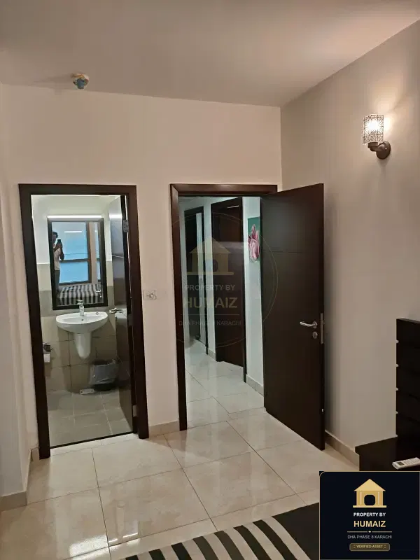 2-Bedroom Luxury Apartment (Sea Facing, 4 Bath, Suite 23) at Pearl Towers For Sale in DHA Phase 8 Karachi — Photograph 9