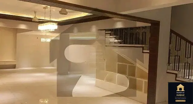 500 Sq. Yd. 5-Bedroom Luxury Villa (Brand New, 6 Bath, Residence 25) in DHA Phase 8 For Sale in DHA Phase 8 Karachi — Photograph 5