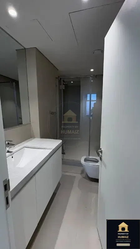 3-Bedroom Luxury Apartment (Sea Facing, 4 Bath, Suite 1) at The Views South Tower For Rent in DHA Phase 8 Karachi — Photograph 11