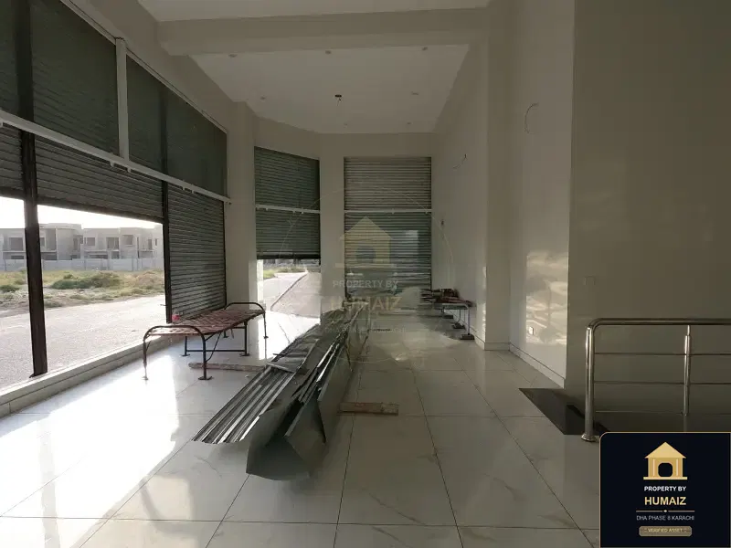 100 Sq. Yd. Commercial Building on Peninsula Commercial For Sale in DHA Phase 8 Karachi — Photograph 19