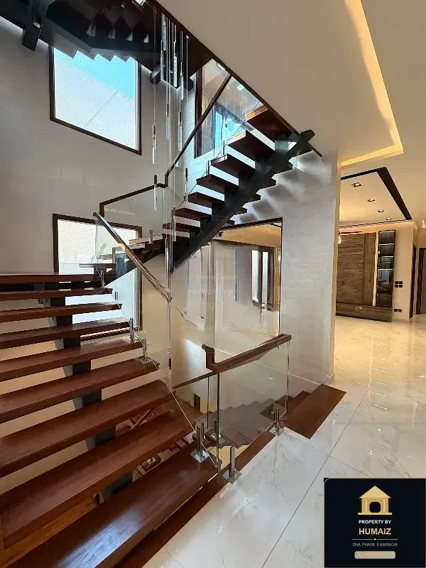 500 Sq. Yd. 7-Bedroom Luxury Villa in Zone A For Sale in DHA Phase 8 Karachi — Photograph 10
