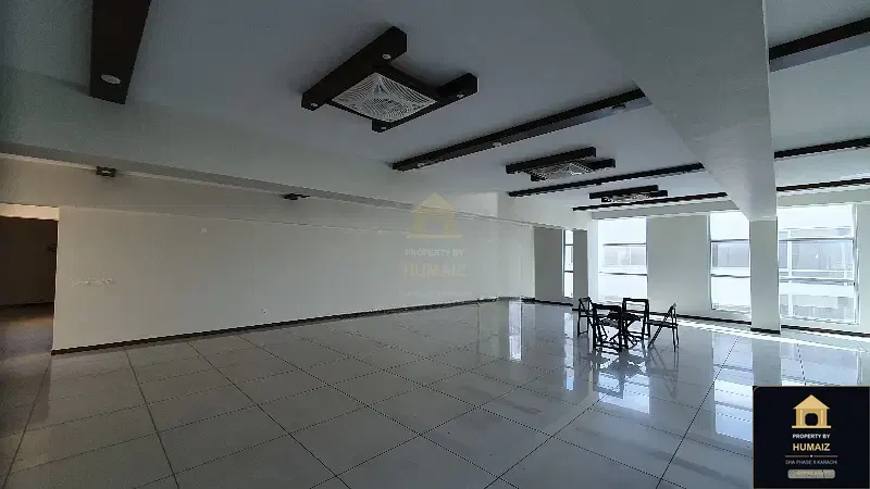233 Sq. Yd. Corporate Office Space in DHA Phase 8 For Rent in DHA Phase 8 Karachi — Photograph 3