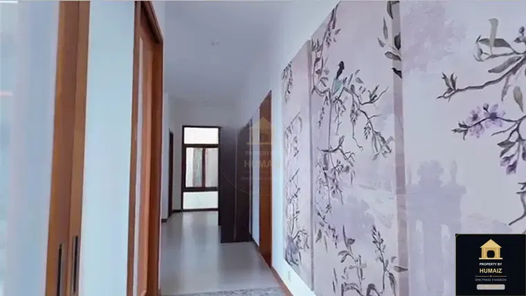 12,500 Sq. Yd. 6-Bedroom Luxury Villa in DHA Phase 8 For Sale in DHA Phase 8 Karachi — Photograph 3