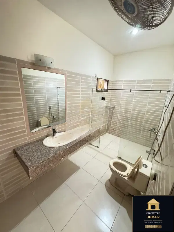 3-Bedroom Upper/Lower Portion (3 Bath, Unit 80) in DHA Phase 8 For Rent in DHA Phase 8 Karachi — Photograph 3