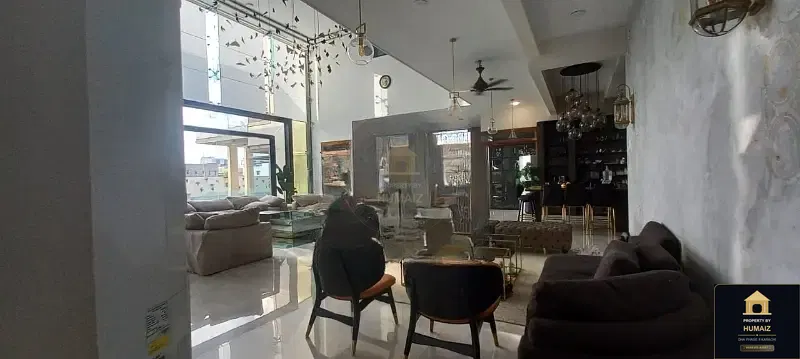 2,000 Sq. Yd. 8-Bedroom Luxury Villa (Private Pool, 7 Bath, Residence 2) in DHA Phase 8 For Sale in DHA Phase 8 Karachi — Photograph 11