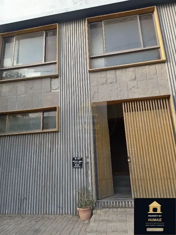 100 Sq. Yd. 4-Bedroom Luxury Villa (West Open, 5 Bath, Residence 14) in DHA Phase 8 For Sale in DHA Phase 8 Karachi — Photograph 6
