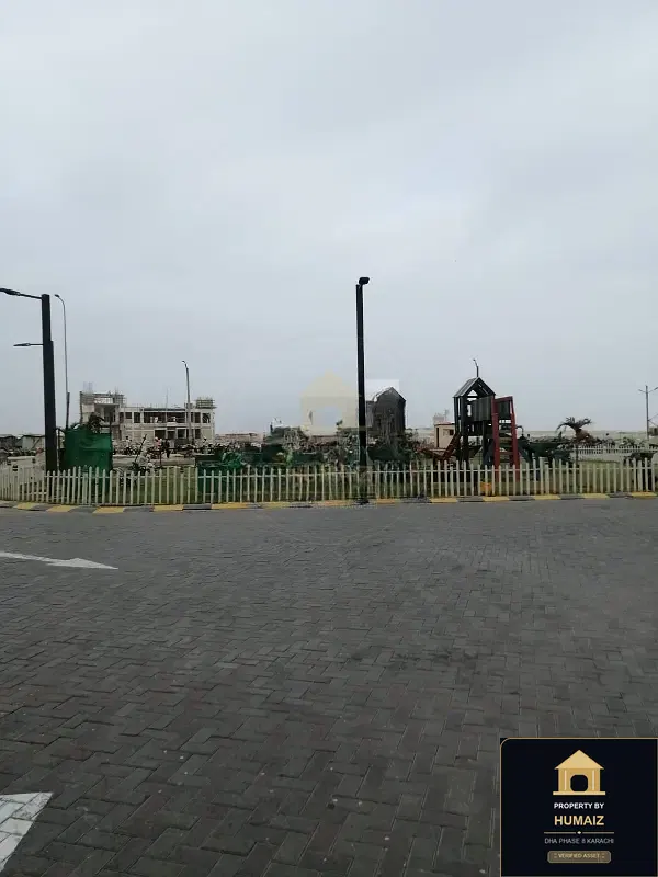 2-Bedroom Luxury Apartment (Sea Facing, 2 Bath, Suite 8) at Coral Towers For Sale in DHA Phase 8 Karachi — Photograph 14