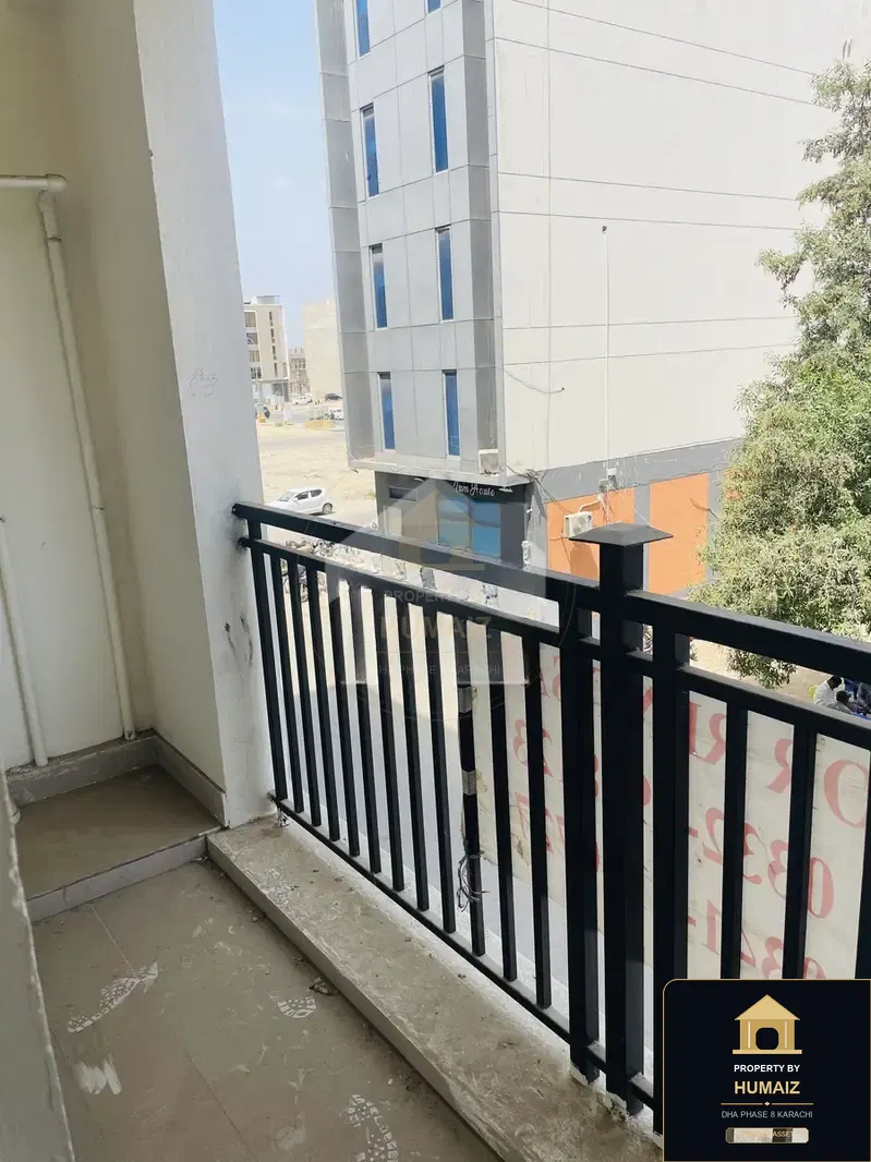 3-Bedroom Luxury Apartment (Brand New, 4 Bath, Suite 21) in DHA Phase 8 For Sale in DHA Phase 8 Karachi — Photograph 4