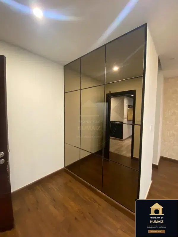 3-Bedroom Luxury Apartment (Brand New, 5 Bath, Suite 1) at Pearl Towers For Sale in DHA Phase 8 Karachi — Photograph 6