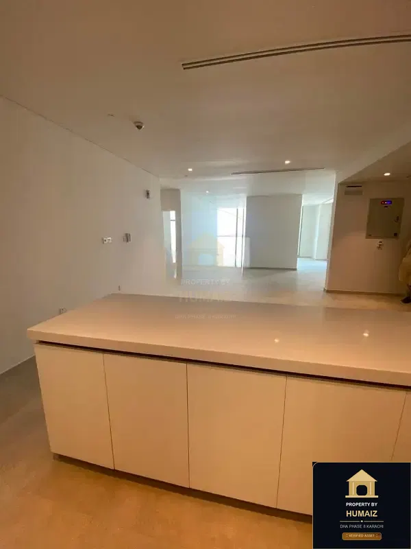 4-Bedroom Luxury Apartment (Sea Facing, 6 Bath, Suite 2) at The Views For Rent in DHA Phase 8 Karachi — Photograph 22