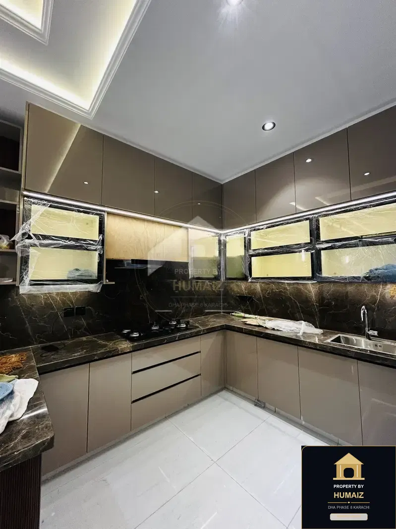 100 Sq. Yd. 4-Bedroom Luxury Villa on Creek Marina For Sale in DHA Phase 8 Karachi — Photograph 2