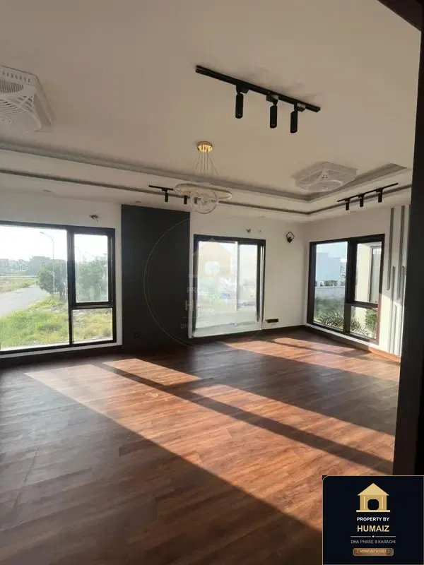 500 Sq. Yd. 6-Bedroom Luxury Villa (West Open, 7 Bath, Residence 1) in Khayaban-e-Shujaat For Sale in DHA Phase 8 Karachi — Photograph 8