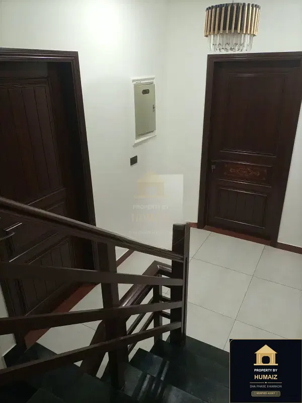 120 Sq. Yd. 4-Bedroom Luxury Villa (Basement, 5 Bath, Residence 2) in Khayaban-e-Iqbal For Sale in DHA Phase 8 Karachi — Photograph 9