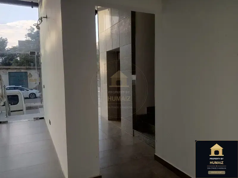 500 Sq. Yd. Commercial Retail Shop in DHA Phase 8 For Rent in DHA Phase 8 Karachi — Photograph 28