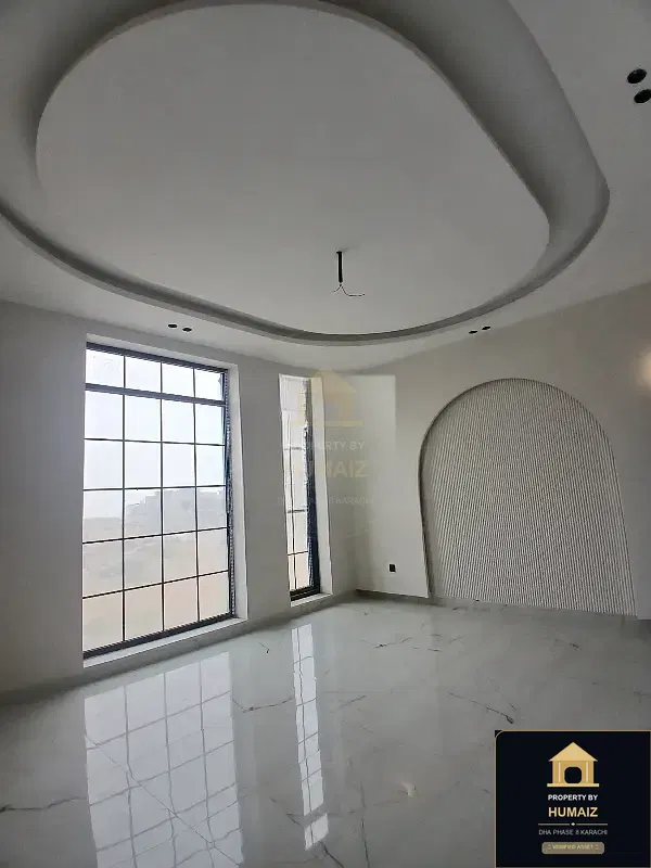 300 Sq. Yd. 4-Bedroom Luxury Villa (Basement, 5 Bath, Residence 2) in DHA Phase 8 For Sale in DHA Phase 8 Karachi — Photograph 2