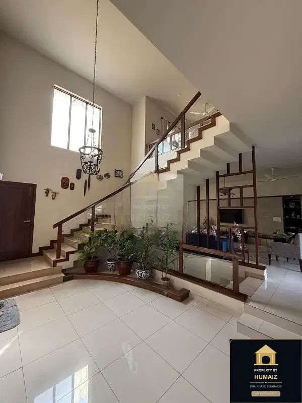 500 Sq. Yd. 5-Bedroom Luxury Villa in Khayaban-e-Bahria For Rent in DHA Phase 8 Karachi — Photograph 5