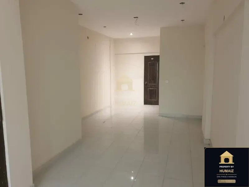 58 Sq. Yd. Corporate Office Space (Unit 4) on Zulfiqar Commercial For Sale in DHA Phase 8 Karachi — Photograph 4