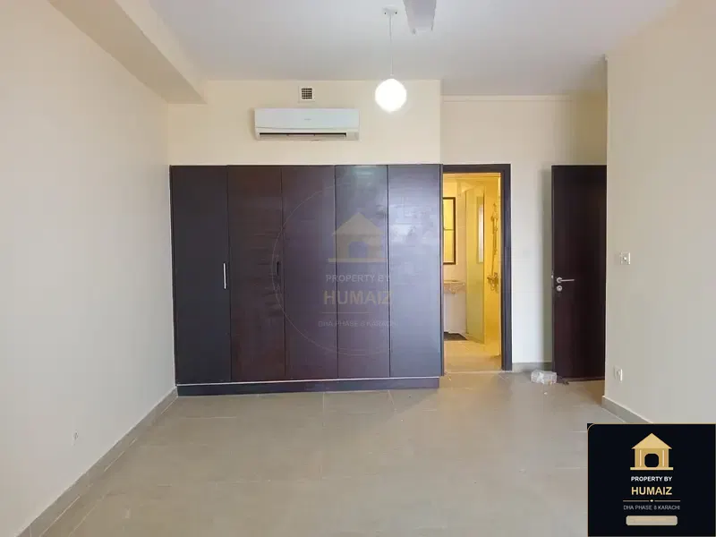 3-Bedroom Luxury Apartment (Sea Facing, 4 Bath, Suite 1) at The Views For Sale in DHA Phase 8 Karachi — Photograph 7