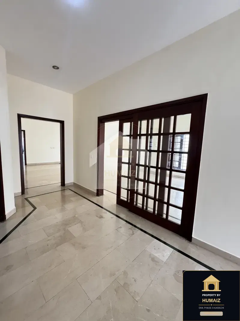 3-Bedroom Upper/Lower Portion (Boulevard Facing, 3 Bath, Unit 62) in DHA Phase 8 For Rent in DHA Phase 8 Karachi — Photograph 13