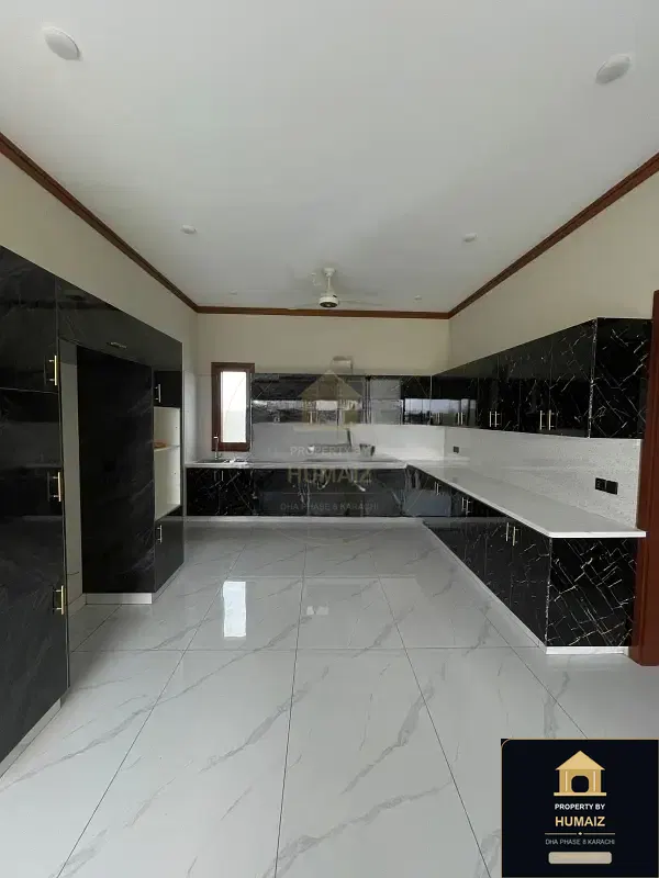 500 Sq. Yd. 6-Bedroom Luxury Villa (6 Bath, Residence 93) in DHA Phase 8 For Sale in DHA Phase 8 Karachi — Photograph 5