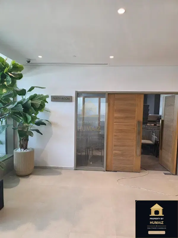 3-Bedroom Luxury Apartment (Sea Facing, 5 Bath, Suite 10) at Pearl Towers For Sale in DHA Phase 8 Karachi — Photograph 23