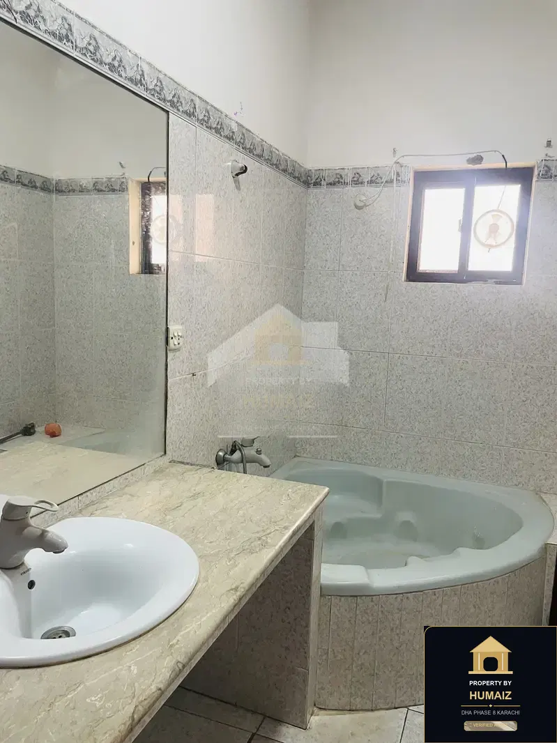 3-Bedroom Upper/Lower Portion (3 Bath, Unit 33) in DHA Phase 8 For Rent in DHA Phase 8 Karachi — Photograph 14