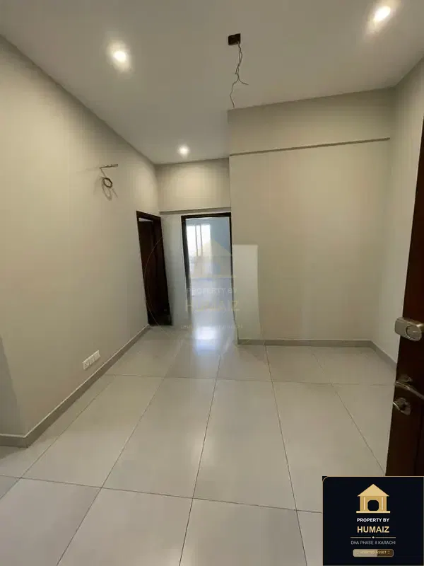 500 Sq. Yd. 5-Bedroom Luxury Villa (5 Bath, Residence 1) in DHA Phase 8 For Rent in DHA Phase 8 Karachi — Photograph 5