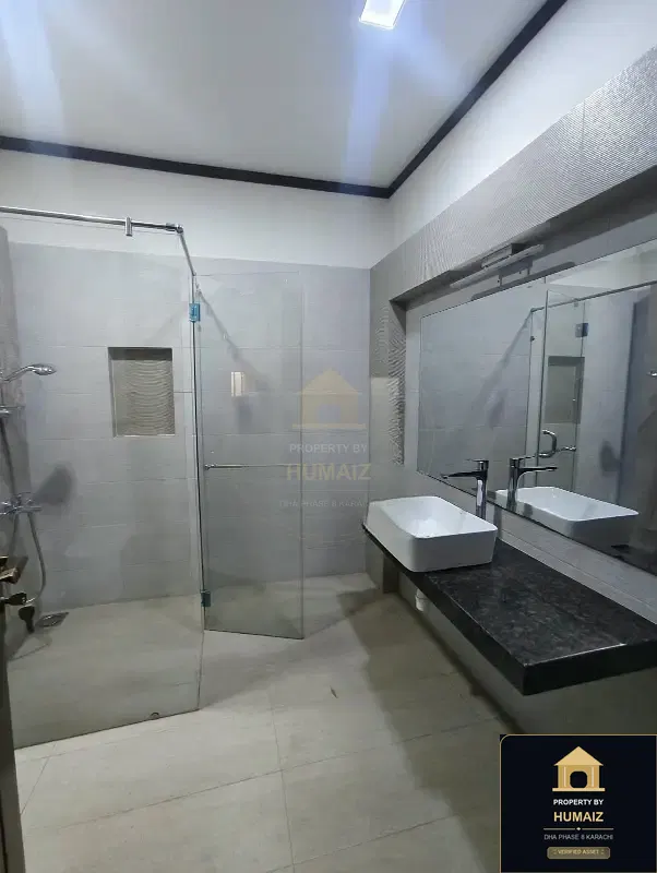 500 Sq. Yd. 4-Bedroom Luxury Villa (Basement, 5 Bath, Residence 6) in DHA Phase 8 For Rent in DHA Phase 8 Karachi — Photograph 9