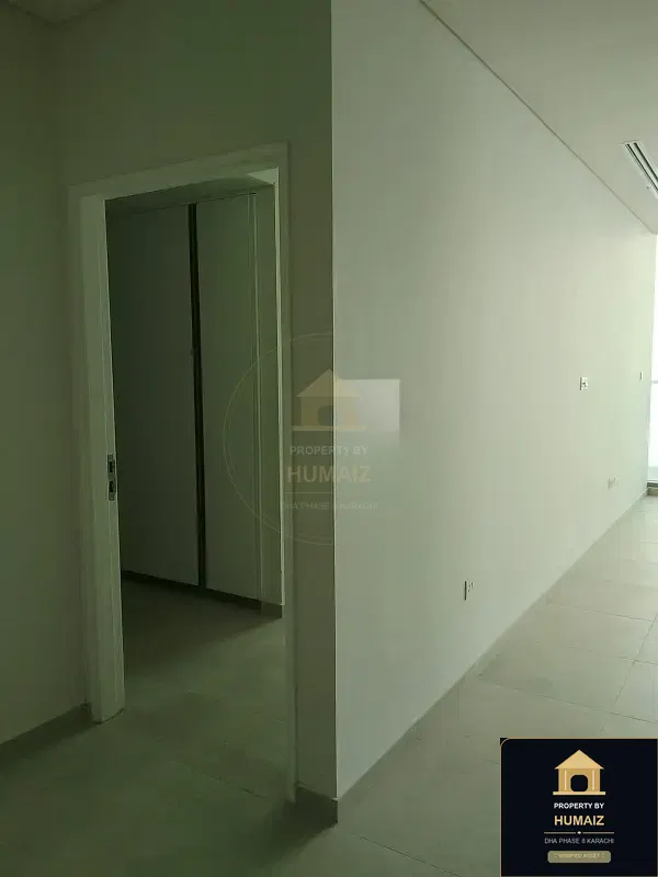 3-Bedroom Luxury Apartment (Sea Facing, 5 Bath, Suite 36) at The Views For Rent in DHA Phase 8 Karachi — Photograph 19
