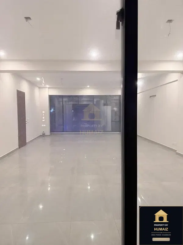 113 Sq. Yd. Corporate Office Space (Unit 7) on Zulfiqar Commercial For Rent in DHA Phase 8 Karachi — Photograph 3