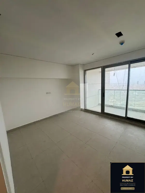 4-Bedroom Luxury Apartment (Sea Facing, 6 Bath, Suite 2) at Emaar Oceanfront For Sale in DHA Phase 8 Karachi — Photograph 6