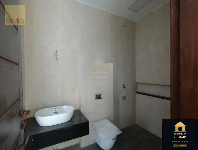 1,000 Sq. Yd. 8-Bedroom Luxury Villa in DHA Phase 8 For Sale in DHA Phase 8 Karachi — Photograph 3