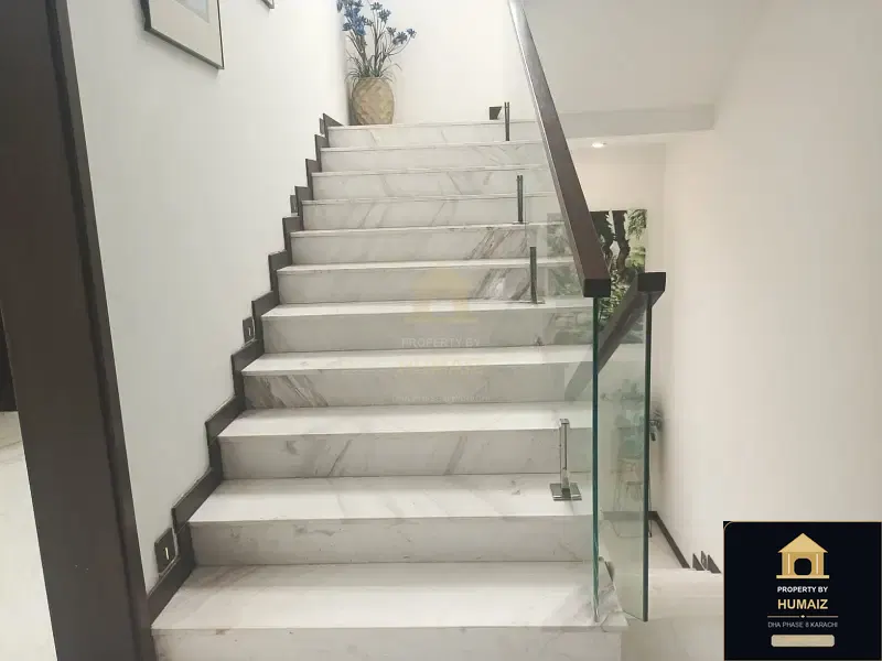 500 Sq. Yd. 5-Bedroom Luxury Villa (Basement, 6 Bath, Residence 5) on Zulfiqar Commercial For Sale in DHA Phase 8 Karachi — Photograph 4