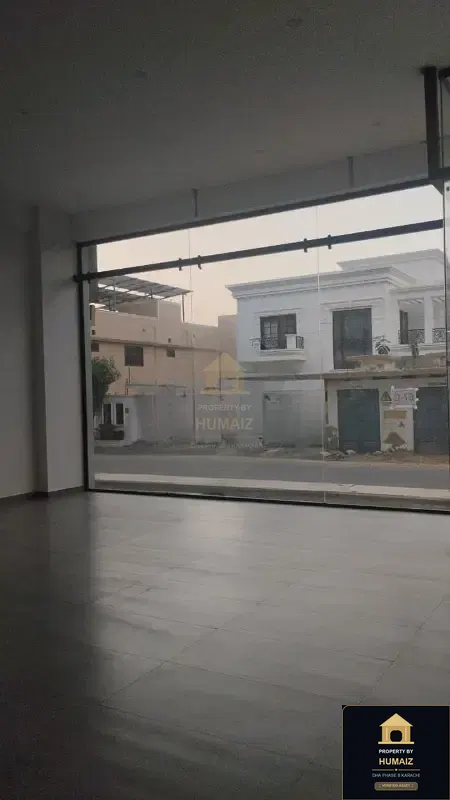 200 Sq. Yd. Commercial Retail Shop (Boulevard Facing, 2 Bath, Unit 1) in DHA Phase 8 For Rent in DHA Phase 8 Karachi — Photograph 2