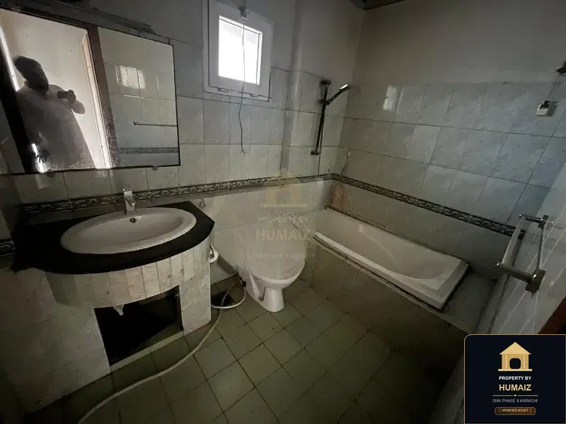 4-Bedroom Luxury Apartment (West Open, 5 Bath, Suite 38) at Creek Vistas For Sale in DHA Phase 8 Karachi — Photograph 11