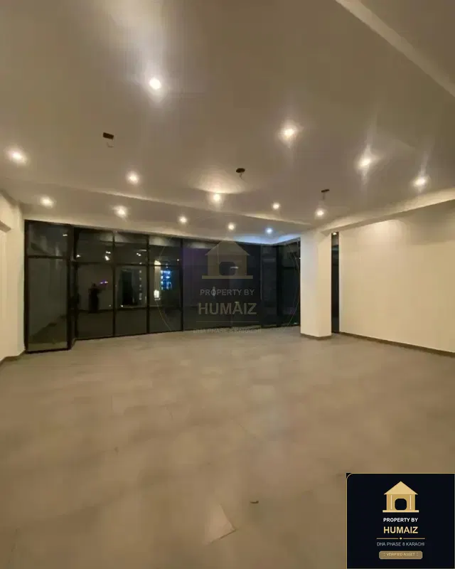 311 Sq. Yd. Commercial Retail Shop (Corner, Unit 2) on Zulfiqar Commercial For Rent in DHA Phase 8 Karachi — Photograph 6