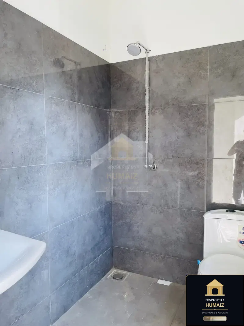 3-Bedroom Luxury Apartment (Brand New, 4 Bath, Suite 4) on Al-Murtaza Commercial For Sale in DHA Phase 8 Karachi — Photograph 8