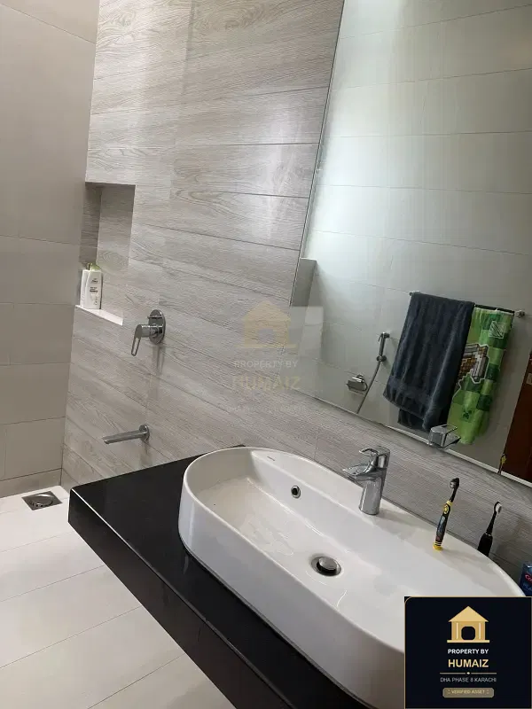 3-Bedroom Upper/Lower Portion (Brand New, 4 Bath, Unit 32) in DHA Phase 8 For Rent in DHA Phase 8 Karachi — Photograph 3