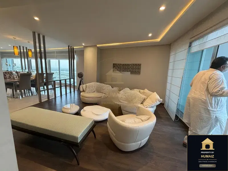 4-Bed Luxury Penthouse at The Arkadians For Sale in DHA Phase 8 Karachi — Photograph 6