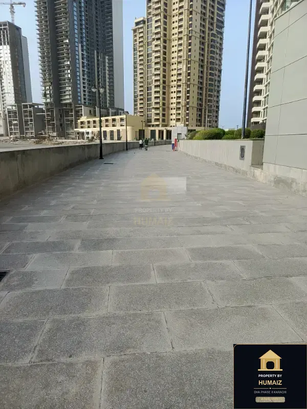 3-Bedroom Luxury Apartment (5 Bath, Suite 2) at Pearl Towers For Sale in DHA Phase 8 Karachi — Photograph 13