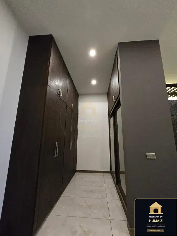 1,000 Sq. Yd. 7-Bedroom Luxury Villa (Basement, 7 Bath, Residence 2) in Khayaban-e-Ittehad For Sale in DHA Phase 8 Karachi — Photograph 5