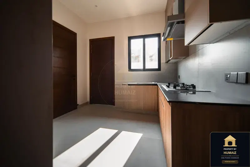 500 Sq. Yd. 6-Bedroom Luxury Villa (Basement, 7 Bath, Residence 8) in Zone A For Sale in DHA Phase 8 Karachi — Photograph 9