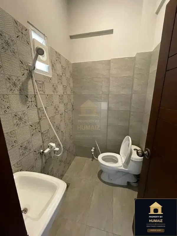 500 Sq. Yd. 5-Bedroom Luxury Villa (5 Bath, Residence 1) in DHA Phase 8 For Rent in DHA Phase 8 Karachi — Photograph 11