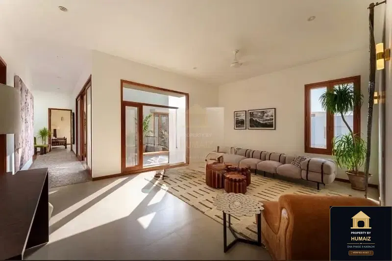 500 Sq. Yd. 5-Bedroom Luxury Villa (West Open, 5 Bath, Residence 84) in DHA Phase 8 For Sale in DHA Phase 8 Karachi — Photograph 2