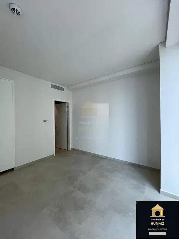 2-Bedroom Luxury Apartment (Sea Facing, 3 Bath, Suite 26) at The Views For Rent in DHA Phase 8 Karachi — Photograph 15